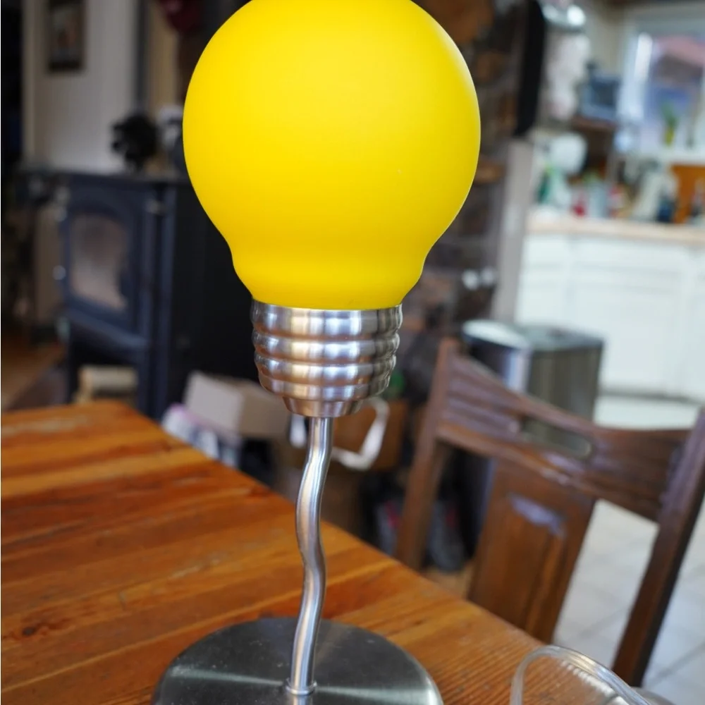Vintage Postmodern Light Bulb Squiggle Table Lamp Pop Art Y2K Design Glass Shade